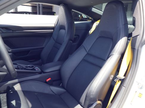 Certified 2025 Porsche 911 Carrera w/ Premium Package RWD image 5
