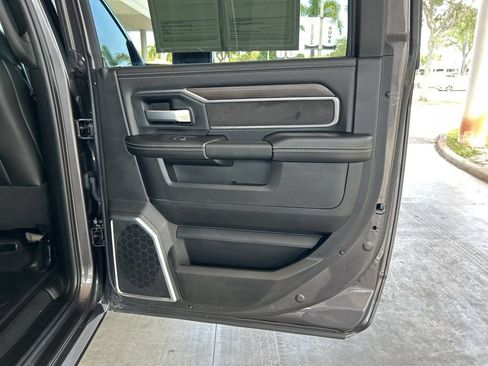 Used 2026 RAM 2500 Laramie AWD/4WD image 38
