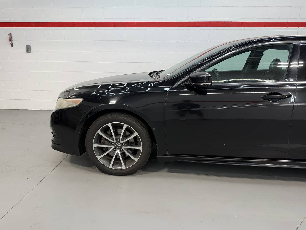 Used 2016 Acura TLX w/ Advance Package AWD/4WD image 3