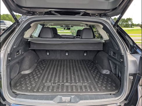 Used 2023 Subaru Outback Limited AWD/4WD image 18