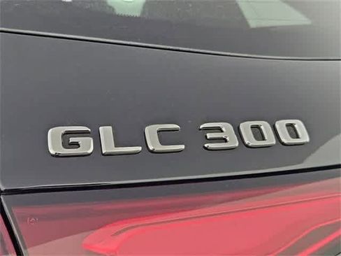 Certified 2025 Mercedes-Benz GLC 300 4MATIC image 12