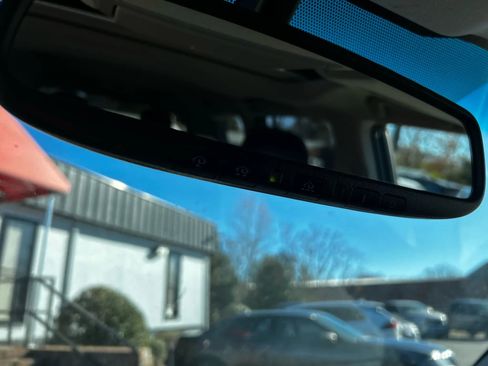 Used 2015 Lexus GX 460 image 24