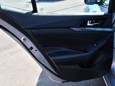 Used 2023 Nissan Maxima SV w/ Floor Mat Group FWD image 33