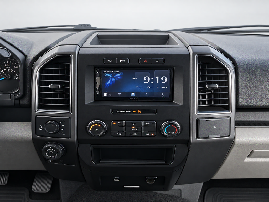 Used 2017 Ford F150 XLT w/ Equipment Group 301A Mid AWD/4WD image 16