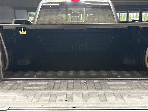 Used 2017 Ford F150 Lariat w/ Equipment Group 502A Luxury image 28