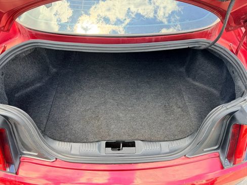 Used 2017 Ford Mustang Coupe RWD image 14