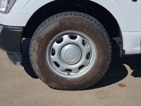 Used 2022 Ford F150 XL w/ FX4 Off-Road Package image 10