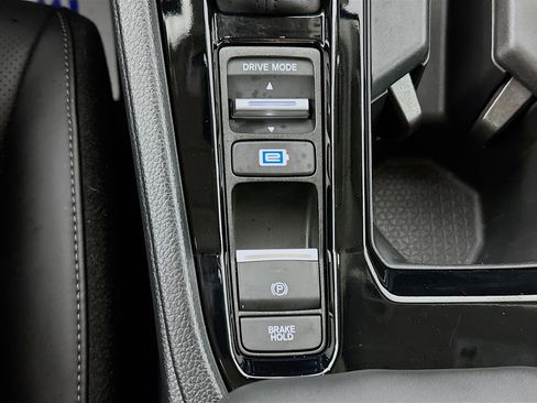 Used 2025 Honda Accord EX-L image 19