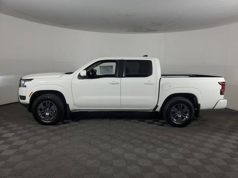 New 2026 Nissan Frontier SV w/ SV Convenience Package RWD image 4