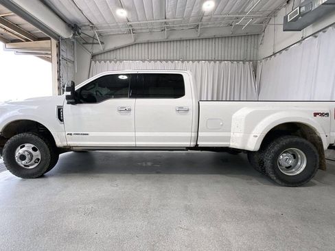 Used 2022 Ford F350 Platinum image 26