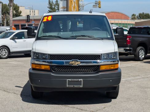 Used 2024 Chevrolet Express 2500 w/ Driver Convenience Package image 2