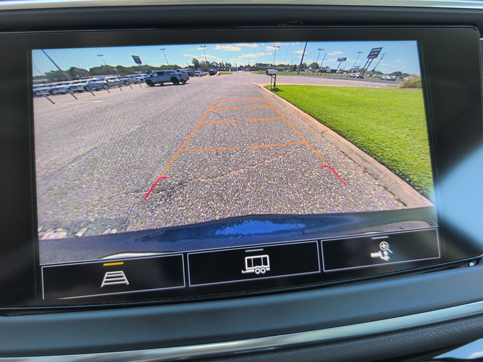 Used 2023 Buick Enclave Essence w/ Experience Buick Package FWD image 43