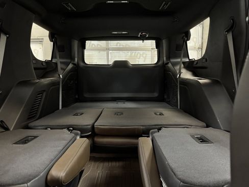 Used 2025 GMC Yukon Denali Ultimate w/ LPO, Floor Liner Package image 14