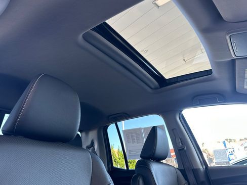 Used 2023 Honda Ridgeline RTL-E image 19