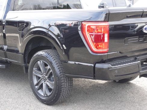 Used 2022 Ford F150 XLT w/ Equipment Group 302A High image 9