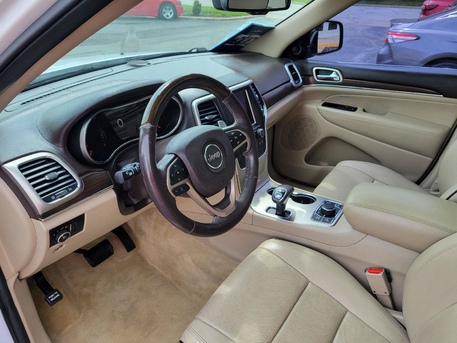 Used 2014 Jeep Grand Cherokee Overland AWD/4WD image 5