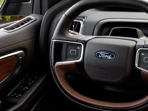 Used 2025 Ford Expedition King Ranch AWD/4WD image 24