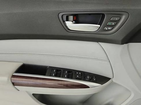 Used 2015 Acura TLX V6 FWD image 20
