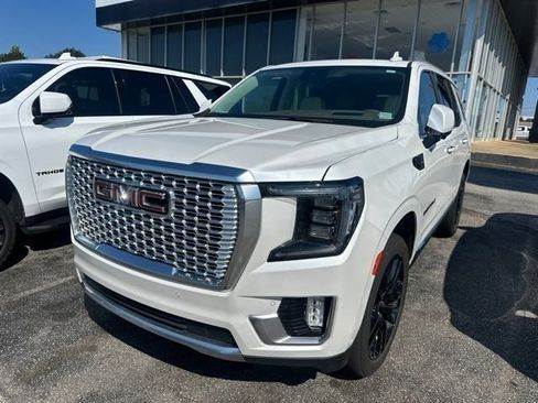 Certified 2024 GMC Yukon Denali w/ Advanced Technology Package AWD/4WD image 4