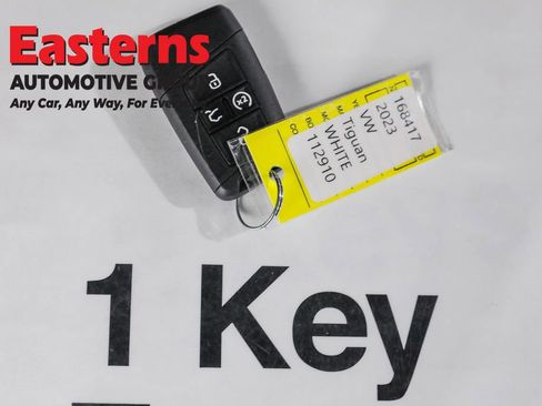 Used 2023 Volkswagen Tiguan SE image 24