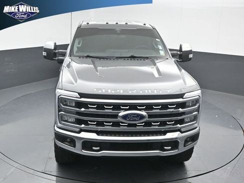 Used 2024 Ford F250 Lariat w/ Chrome Package image 10