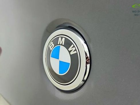 Used 2025 BMW X4 xDrive30i AWD/4WD image 17