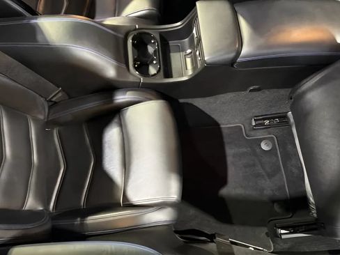 Used 2018 Maserati GranTurismo Sport RWD image 28