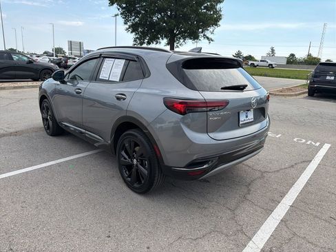Used 2022 Buick Envision Essence w/ Technology Package I FWD image 5