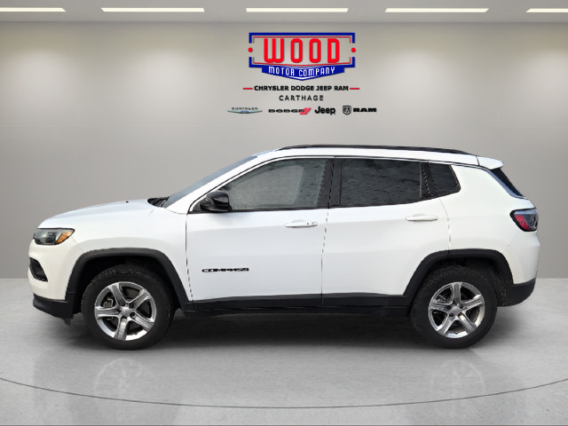Used 2024 Jeep Compass Latitude AWD/4WD image 6