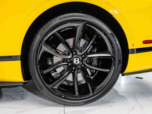 Certified 2024 Bentley Continental GT V8 AWD/4WD image 13