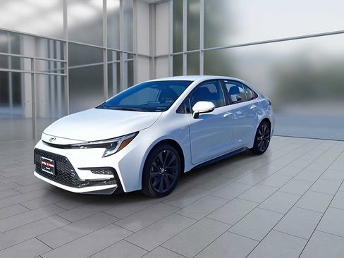 New 2026 Toyota Corolla SE image 3