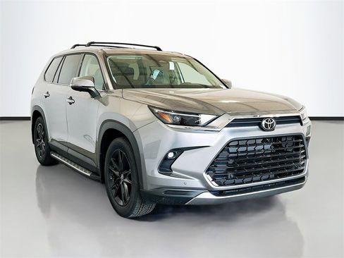 New 2026 Toyota Grand Highlander Limited image 3