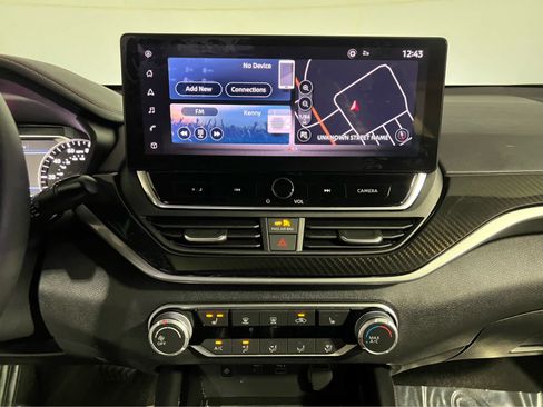 Certified 2024 Nissan Altima 2.5 SR w/ SR Premium Package FWD image 12