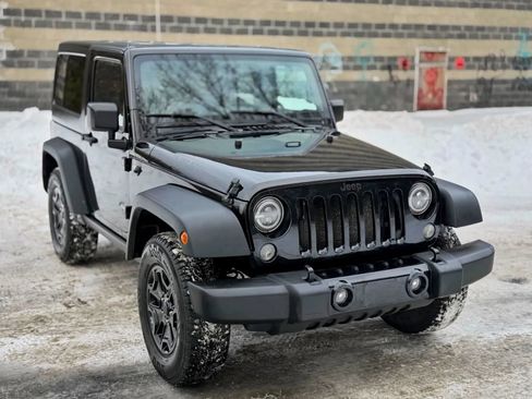 Used 2015 Jeep Wrangler Sport AWD/4WD image 4