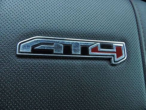 Used 2024 GMC Sierra 2500 AT4 w/ AT4 Premium Plus Package AWD/4WD image 30