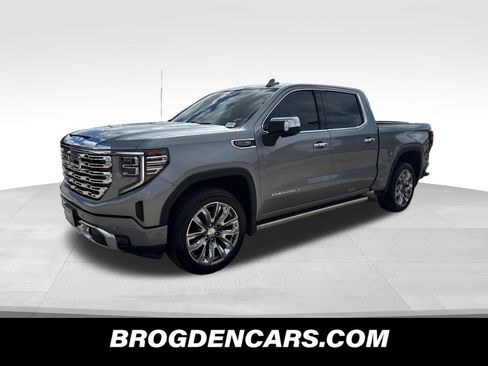 Used 2023 GMC Sierra 1500 Denali w/ Denali Reserve Package AWD/4WD image 1