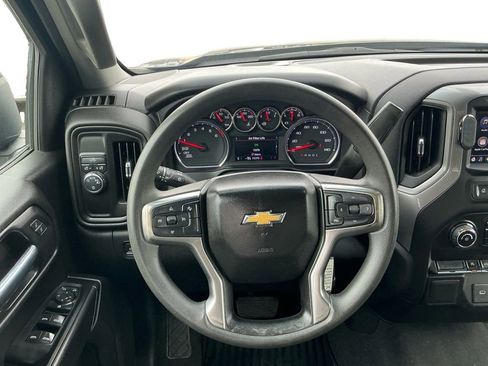 Used 2022 Chevrolet Silverado 1500 Custom w/ Safety Confidence Package image 18