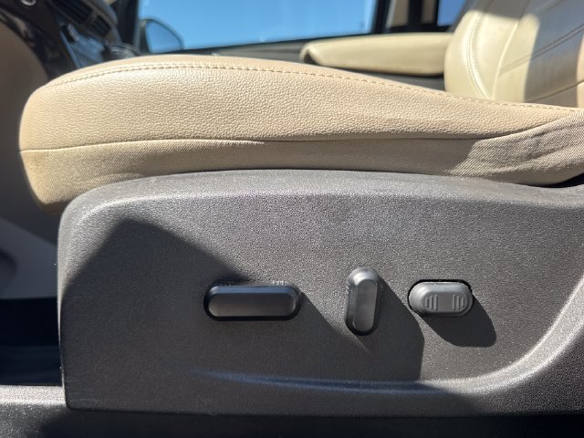 Used 2019 Ford Escape Titanium AWD/4WD image 14