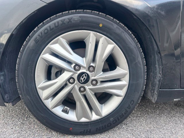 Used 2020 Hyundai Elantra Value Edition w/ Cargo Package (C1) FWD image 9