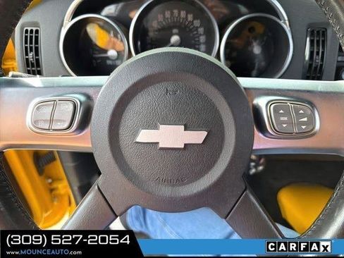 Used 2004 Chevrolet SSR w/ Preferred Equipment Group image 26