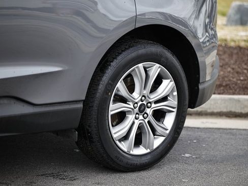 Used 2024 Ford Edge Titanium image 5