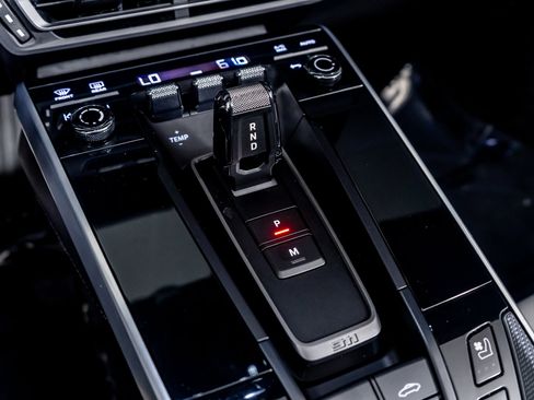 Used 2022 Porsche 911 Turbo image 46