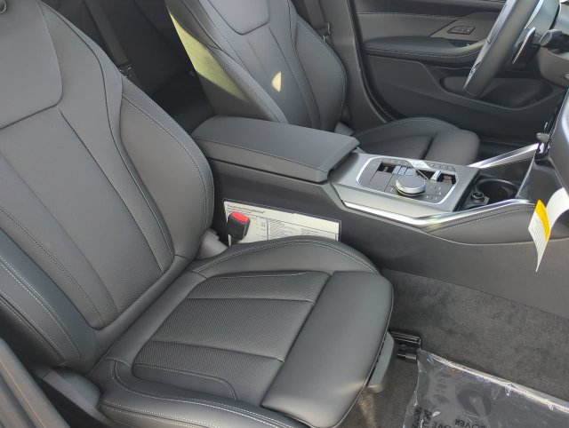 Used 2026 BMW 430i w/ M Sport Package RWD image 11