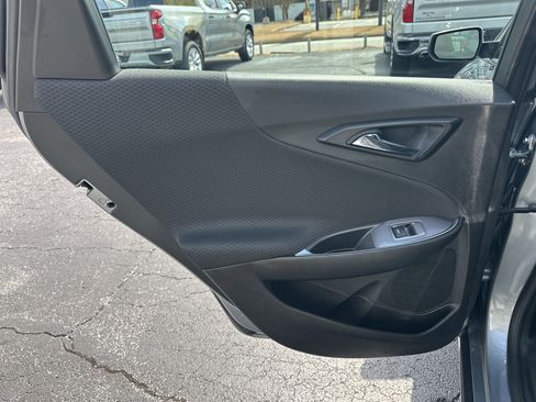 Used 2025 Chevrolet Malibu LT image 21