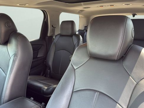 Used 2017 GMC Acadia Limited SLT FWD image 9