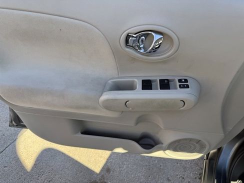 Used 2009 Nissan Cube 1.8 SL w/ Interior Designer Pkg image 17