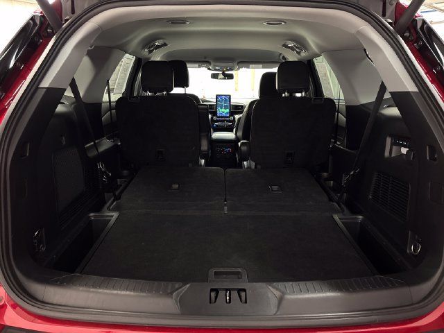 Used 2023 Ford Explorer Limited w/ Limited Technology Package AWD/4WD image 22