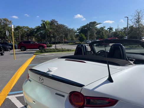 Used 2023 MAZDA MX-5 Miata Club w/ Brembo/BBS Recaro Package image 17