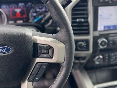 Certified 2021 Ford F350 Lariat w/ Chrome Package image 17