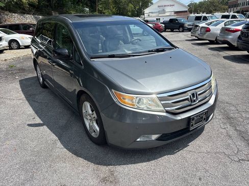 Used 2011 Honda Odyssey Touring image 4